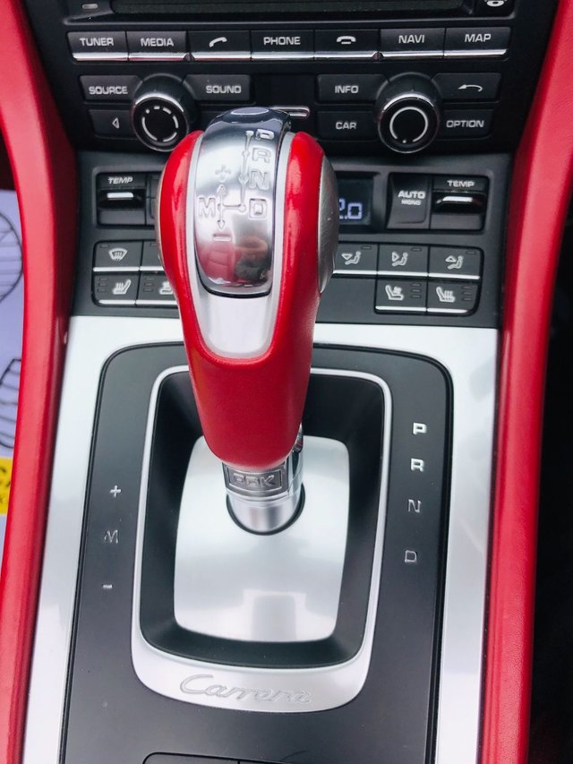 2012 PORSCHE 911