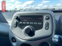 USED 2017 17 TOYOTA AYGO 1.0 VVT-I X-PLAY 5d 69 BHP XPLAY SPECIFICATION!