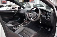 USED 2016 66 VOLKSWAGEN GOLF 2.0 GTI CLUBSPORT EDITION 40 3d 261 BHP PAN ROOF /  LEATHER / DYNAUDIO