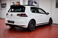 USED 2016 66 VOLKSWAGEN GOLF 2.0 GTI CLUBSPORT EDITION 40 3d 261 BHP PAN ROOF /  LEATHER / DYNAUDIO
