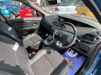 USED 2012 62 RENAULT SCENIC 1.6 DYNAMIQUE TOMTOM VVT 5d 110 BHP Stunning Example with a FSH and Sat Nav