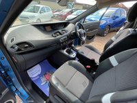 USED 2012 62 RENAULT SCENIC 1.6 DYNAMIQUE TOMTOM VVT 5d 110 BHP Stunning Example with a FSH and Sat Nav