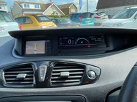 USED 2012 62 RENAULT SCENIC 1.6 DYNAMIQUE TOMTOM VVT 5d 110 BHP Stunning Example with a FSH and Sat Nav