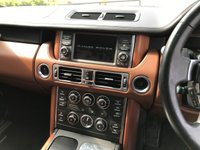 USED 2011 11 LAND ROVER RANGE ROVER 4.4 TDV8 AUTOBIOGRAPHY 5d 313 BHP Rear Entertainment & Dual TV