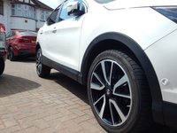 USED 2015 64 NISSAN QASHQAI 1.2 TEKNA DIG-T XTRONIC 5d 113 BHP Top Tekna Spec
