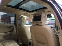 USED 2014 14 VOLVO XC60 2.4 D5 SE LUX NAV AWD 5d 212 BHP FANTASTIC EXAMPLE+MASSIVE FACTORY SPECIFICATION+JUST HAD MAJOR SERVICE
