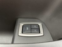 USED 2015 15 JAGUAR XF 2.2 D PORTFOLIO 4d 200 BHP 