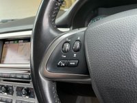 USED 2015 15 JAGUAR XF 2.2 D PORTFOLIO 4d 200 BHP 