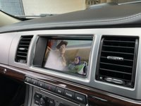 USED 2015 15 JAGUAR XF 2.2 D PORTFOLIO 4d 200 BHP 