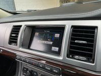 USED 2015 15 JAGUAR XF 2.2 D PORTFOLIO 4d 200 BHP 