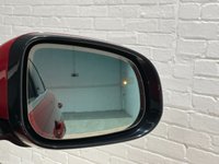 USED 2015 15 JAGUAR XF 2.2 D PORTFOLIO 4d 200 BHP 