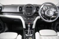 USED 2018 18 MINI COUNTRYMAN 1.5 COOPER 5d 134 BHP +HUGE SPEC,OVER &pound;13,000 OF OPTIONS+