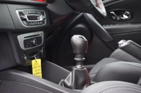 USED 2015 15 RENAULT MEGANE 1.5 GT LINE TOMTOM ENERGY DCI S/S 5d 110 BHP FULL SERVICE HISTORY! 2 KEYS!