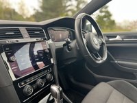 USED 2018 67 VOLKSWAGEN GOLF 2.0 R TSI DSG 3d 306 BHP AWD AUTO Touchscreen NAV Digital Dash