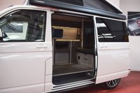 USED 2017 67 VOLKSWAGEN TRANSPORTER T32 TDI KOMBI HIGHLINE 4 MOTION T6 HIGHLINE CONVERSION TWIN ELECTRIC DOORS/ MEGA SPEC