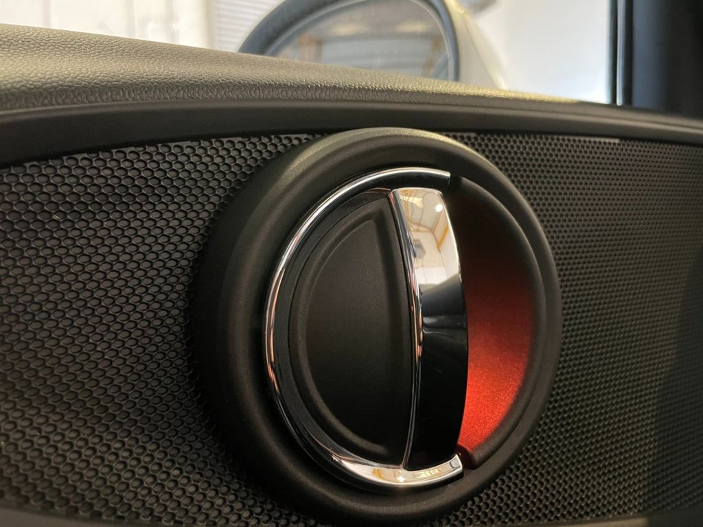 USED 2018 18 MINI CLUBMAN 1.5 COOPER 5d 134 BHP 