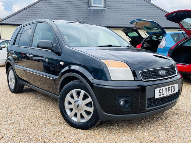 2011 11 Ford Fusion 1.6 TITANIUM 5d 100 BHP