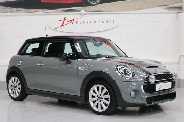 2018 68 MINI Hatch Cooper 2.0 COOPER S CLASSIC 3d 190 BHP