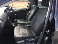USED 2016 16 VOLKSWAGEN GOLF 1.6 MATCH EDITION TDI BMT 5d 109 BHP + SATNAV FANTASTIC EXAMPLE + COMPREHENSIVE SERVICE HISTORY + JUST HAD MAJOR SERVICE