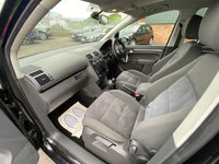 USED 2013 13 VOLKSWAGEN TOURAN 2.0 SPORT TDI BLUEMOTION TECHNOLOGY 5d 138 BHP FANTASTIC EXAMPLE + COMPREHENSIVE VW SERVICE HISTORY + 1 YEAR MOT  + RAC WARRANTY