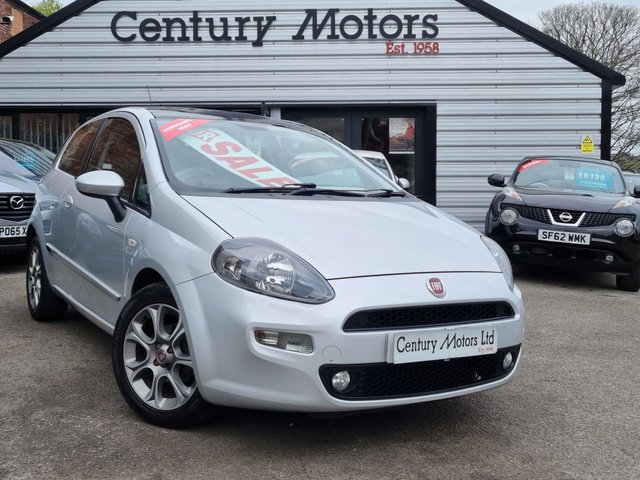 2013 62 Fiat Punto 1.4 Lounge 3dr - PANORAMIC ROOF