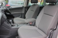 USED 2017 17 VOLKSWAGEN TIGUAN 2.0 SE NAV TDI BMT 4MOTION DSG 5d 148 BHP 1 Owner, Full VW History, Pan Roof, Apple Car Play, Parking Sensors, Power Tailgate, Dual Climate