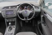 USED 2017 17 VOLKSWAGEN TIGUAN 2.0 SE NAV TDI BMT 4MOTION DSG 5d 148 BHP 1 Owner, Full VW History, Pan Roof, Apple Car Play, Parking Sensors, Power Tailgate, Dual Climate
