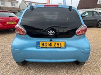 USED 2014 14 TOYOTA AYGO 1.0 VVT-I MOVE WITH STYLE 5d 68 BHP Stunning Napoli Blue 5 door with Sat Nav