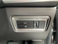 USED 2012 12 JAGUAR XF 2.2 D LUXURY 4d 190 BHP 