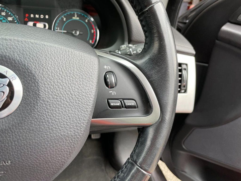 USED 2012 12 JAGUAR XF 2.2 D LUXURY 4d 190 BHP 