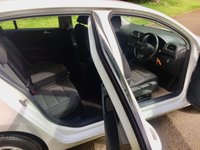 USED 2011 61 VOLKSWAGEN GOLF 1.4 SE TSI 5d 121 BHP ONLY 34,000 MILES//2 OWNER//X10 AIRBAGS//FRONT AND REAR PARK SENSORS//AIRCON//ALLOYS//BLUETOOTH HANDS FREE 121 BHP ONLY 34,000 MILES//2 OWNER//X10 AIRBAGS//FRONT AND REAR PARK SENSORS//AIRCON//ALLOYS\\BLUETOOTH HANDS FREE