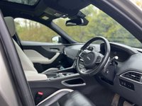 USED 2017 67 JAGUAR F-PACE 3.0 V6 S AWD 5d 296 BHP Panoramic Glass Roof Pro Nav