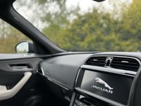 USED 2017 67 JAGUAR F-PACE 3.0 V6 S AWD 5d 296 BHP Panoramic Glass Roof Pro Nav