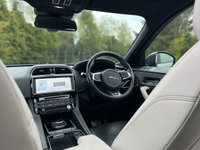 USED 2017 67 JAGUAR F-PACE 3.0 V6 S AWD 5d 296 BHP Panoramic Glass Roof Pro Nav