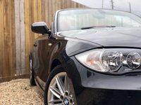 USED 2009 59 BMW 1 SERIES 2.0 120I M SPORT 2d 168 BHP CORAL RED LEATHER SEATS + FRONT & REAR PARKING SENSORS + CONVERTIBLE WITH BLACK ROOF + APRIL 2023 MOT