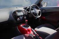 USED 2015 65 NISSAN JUKE 1.2 ACENTA PREMIUM DIG-T 5d 115 BHP 7 Service Stamps, Reversing Camera, 17" Black Alloys, Satellite Navigation, Bluetooth, Privacy Glass