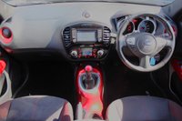 USED 2015 65 NISSAN JUKE 1.2 ACENTA PREMIUM DIG-T 5d 115 BHP 7 Service Stamps, Reversing Camera, 17" Black Alloys, Satellite Navigation, Bluetooth, Privacy Glass