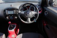 USED 2015 65 NISSAN JUKE 1.2 ACENTA PREMIUM DIG-T 5d 115 BHP 7 Service Stamps, Reversing Camera, 17" Black Alloys, Satellite Navigation, Bluetooth, Privacy Glass