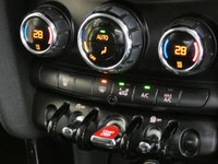 USED 2015 65 MINI HATCH COOPER 1.5 COOPER 3d 134 BHP STUNNING EXAMPLE &pound;20 ROAD TAX CHILLI PACK