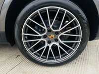 USED 2021 21 PORSCHE CAYENNE 3.0T V6 TIPTRONIC 5d 340 BHP 1 Owner, Pan Roof, Rear Cam