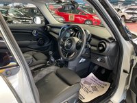USED 2017 17 MINI HATCH COOPER 1.5 COOPER D 5d 114 BHP 