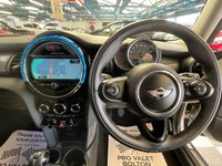 USED 2017 17 MINI HATCH COOPER 1.5 COOPER D 5d 114 BHP 