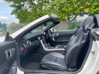 USED 2012 12 MERCEDES-BENZ SLK 2.1 SLK250 CDI BLUEEFFICIENCY AMG SPORT 2d AUTO 204 BHP STUNNING++RECENT SERVICE