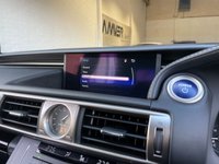 USED 2017 17 LEXUS IS 2.5 300H SPORT 4d 179 BHP 