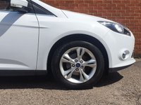 USED 2013 13 FORD FOCUS 1.6 ZETEC 5d 104 BHP VERY LOW MILES - PARKING SENSORS -  DAB DIGITAL RADIO - APRIL 2023 MOT