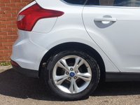 USED 2013 13 FORD FOCUS 1.6 ZETEC 5d 104 BHP VERY LOW MILES - PARKING SENSORS -  DAB DIGITAL RADIO - APRIL 2023 MOT