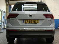 USED 2018 68 VOLKSWAGEN TIGUAN 2.0 SEL TDI 4MOTION DSG 5d 188 BHP SAT NAV PANORAMIC SUNROOF 4WD