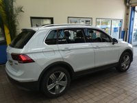 USED 2018 68 VOLKSWAGEN TIGUAN 2.0 SEL TDI 4MOTION DSG 5d 188 BHP SAT NAV PANORAMIC SUNROOF 4WD