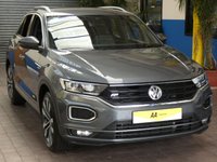 USED 2020 20 VOLKSWAGEN T-ROC 1.5 R-LINE TSI EVO DSG 5d 148 BHP STUNNING EXAMPLE SAT NAV PART LEATHER INTERIOR VW WARRANTY MAR 2023