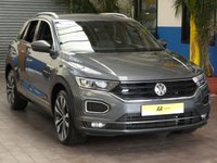 USED 2020 20 VOLKSWAGEN T-ROC 1.5 R-LINE TSI EVO DSG 5d 148 BHP STUNNING EXAMPLE SAT NAV PART LEATHER INTERIOR VW WARRANTY MAR 2023